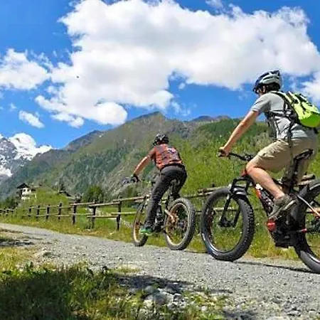 San Martin Holidays - Stay, Work & Fun 4*